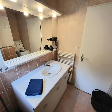 Hébergement de vacances Maison Du Vallon, 3 Chambres, Terrasse, Parking *
